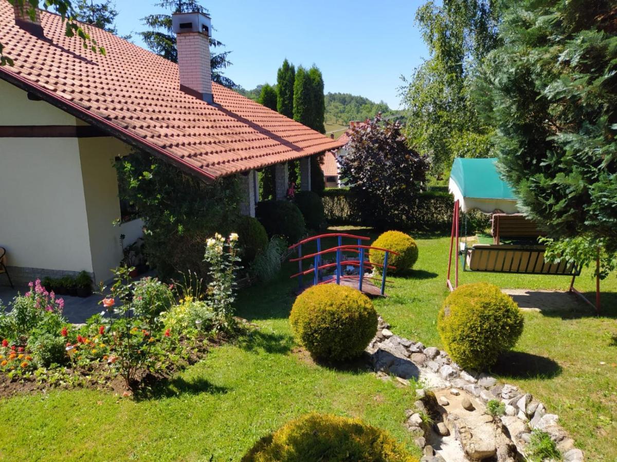 Apartmani Milic Sirogojno Buitenkant foto