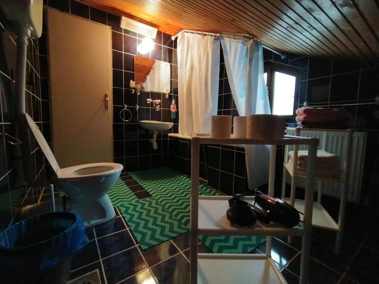 Apartmani Milic Sirogojno Kamer foto