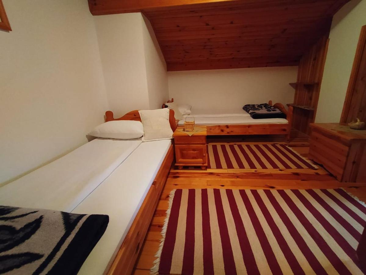 Apartmani Milic Sirogojno Buitenkant foto