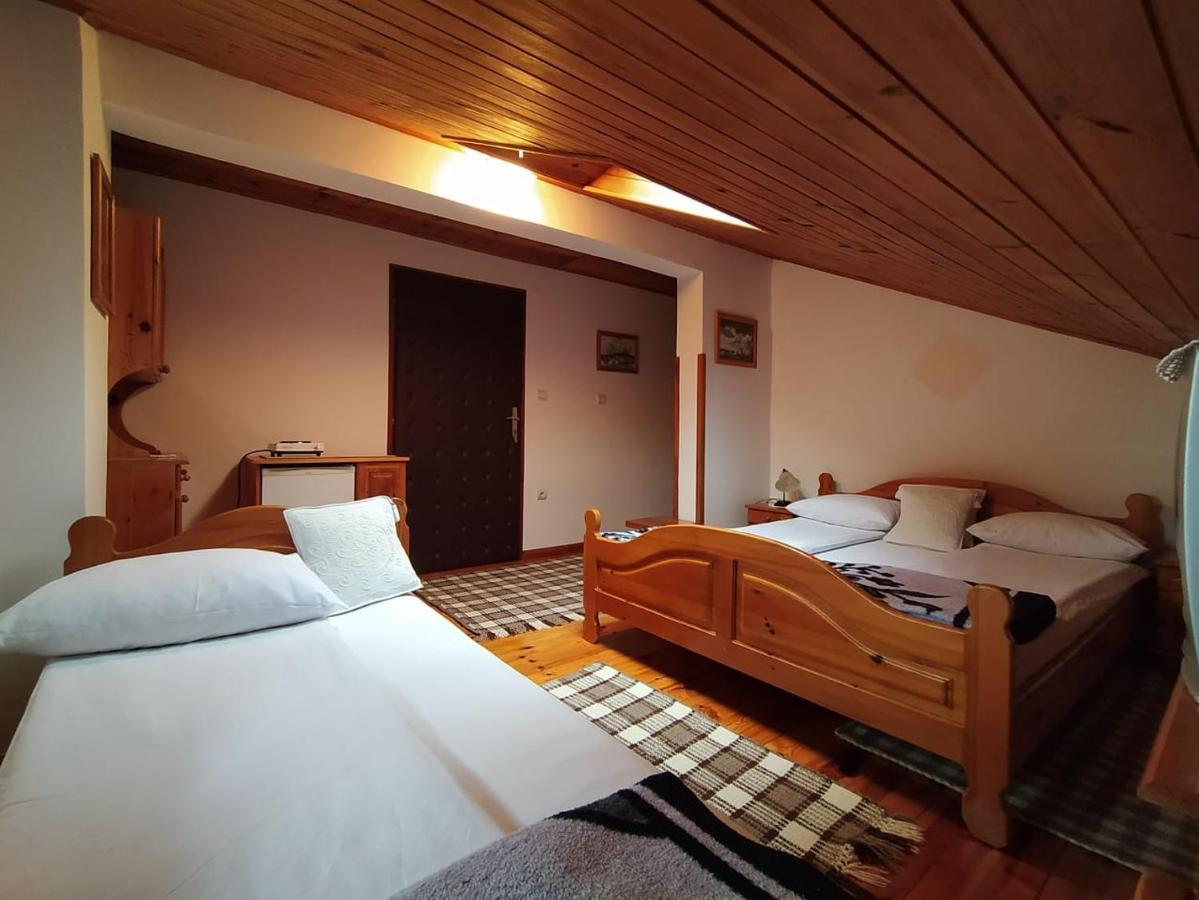 Apartmani Milic Sirogojno Buitenkant foto